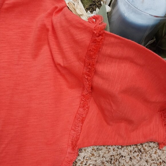 3632 Size Small Umgee Upcycled Tunic With Frayed Seams, NWT. - Picture 3 of 8